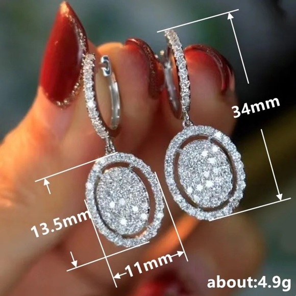 New Elegant Oval Shape White Diamond Dangle Earrings - Picture 4 of 9